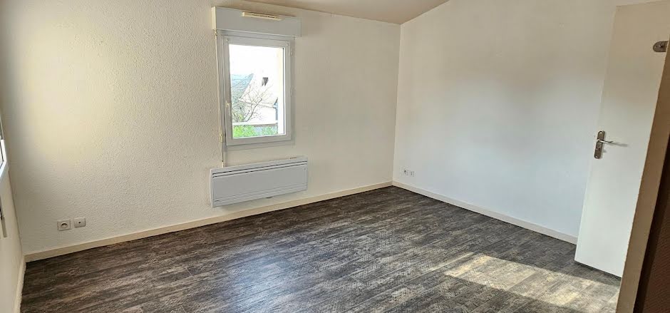 Location  appartement 1 pièce 22 m² à Poitiers (86000), 385 €