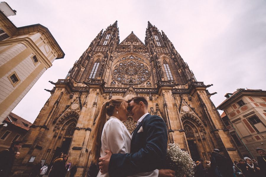 Fotógrafo de casamento Tatyana Khotlubey (tanyakhotlubiei). Foto de 13 de abril 2019