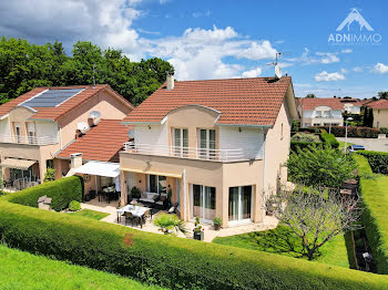 maison à Saint-Genis-Pouilly (01)