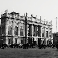 Piazza Castello di 