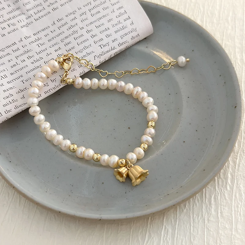 Bracelet Pendentif Lys en Perles Naturelles Exquises, Sensation Haut de Gamme, Un Bijou Élégant et Raffiné pour Toutes Occasions