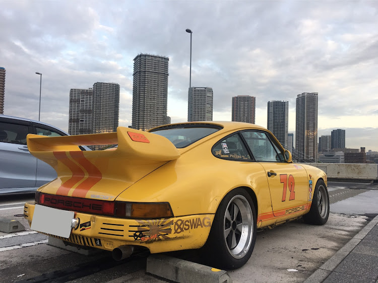 911 クーペのポルシェ・Porsche・911・morning cruseに関するカスタム事例の投稿画像1枚目