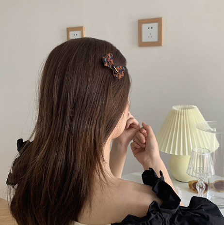 Title 6, Petite barrette à cheveux avec nœud – Sublimez ...