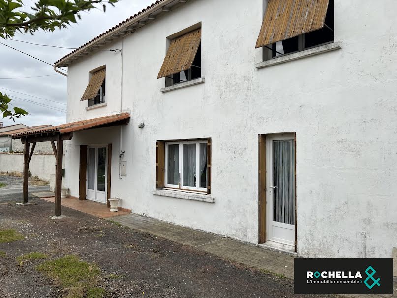 Vente maison 7 pièces 161 m² à Fontenet (17400), 153 000 €