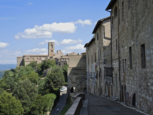 Skyline medioevale. di sangiopanza