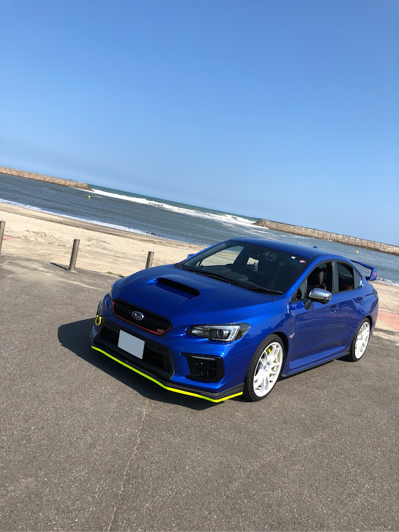 WRX STIのディーラー・Dに関するカスタム事例の投稿画像1枚目