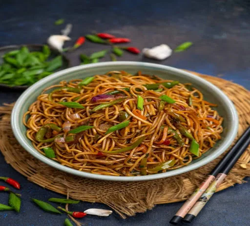 Butter Chilli Garlic Veg Noodles