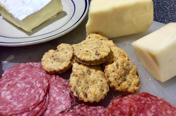 Cheddar-Pecan Shortbreads_image