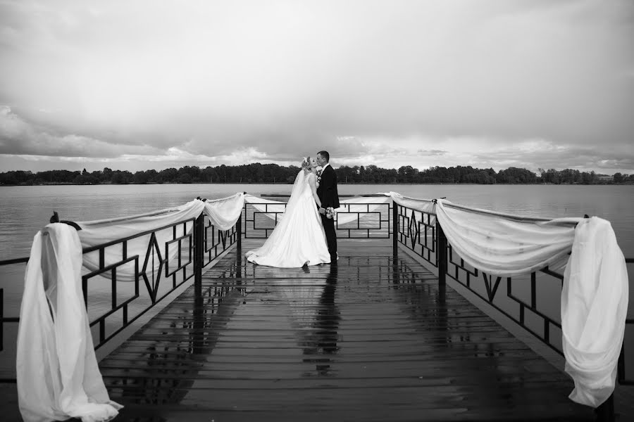 Photographe de mariage Vladimir Zinovev (loveoneder). Photo du 25 juillet 2022