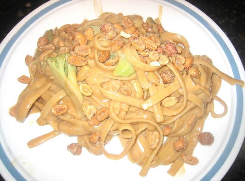 Thai Peanut Noodles & Veggies