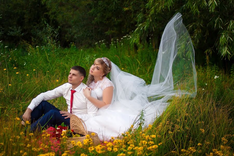Fotógrafo de casamento Aleksandr Pozdnyakov (pozdnyakov). Foto de 24 de novembro 2015