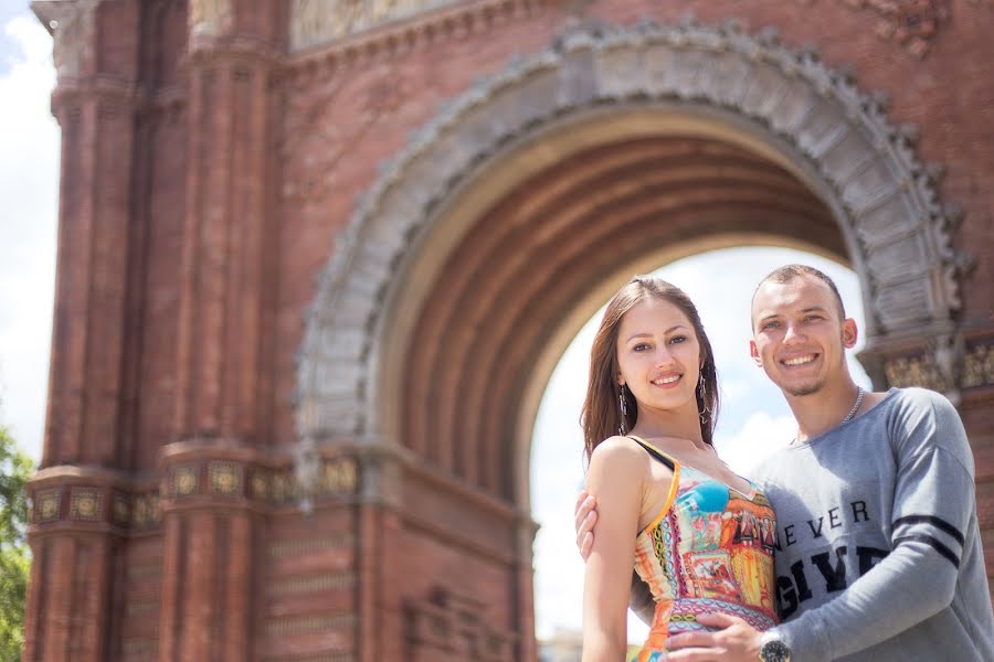 Fotógrafo de casamento Dmitriy Stepanov (divsters). Foto de 1 de julho 2016