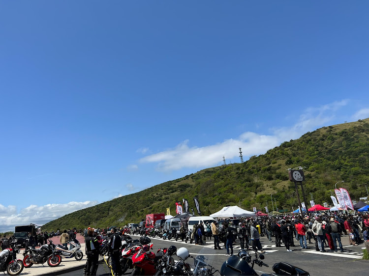 たぬよしさんが投稿したGSX1300R・隼・伊豆スカイライン・ツーリング・まったりペースに関するカスタム事例の投稿画像4枚目