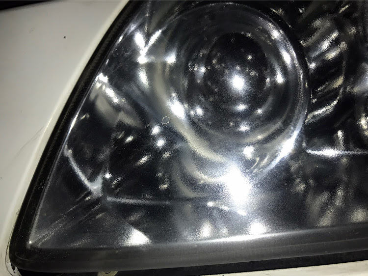 ランサーエボリューションの三菱・DIY・ヘッドライト・ヘッドライトコーティングに関するカスタム事例の投稿画像5枚目