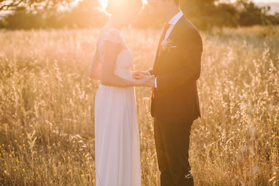 Fotografo di matrimoni Celine Deligey (celinedeligey). Foto del 13 aprile 2019