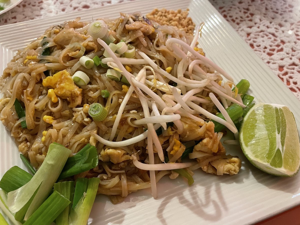 The Chicken Pad Thai is excellent!