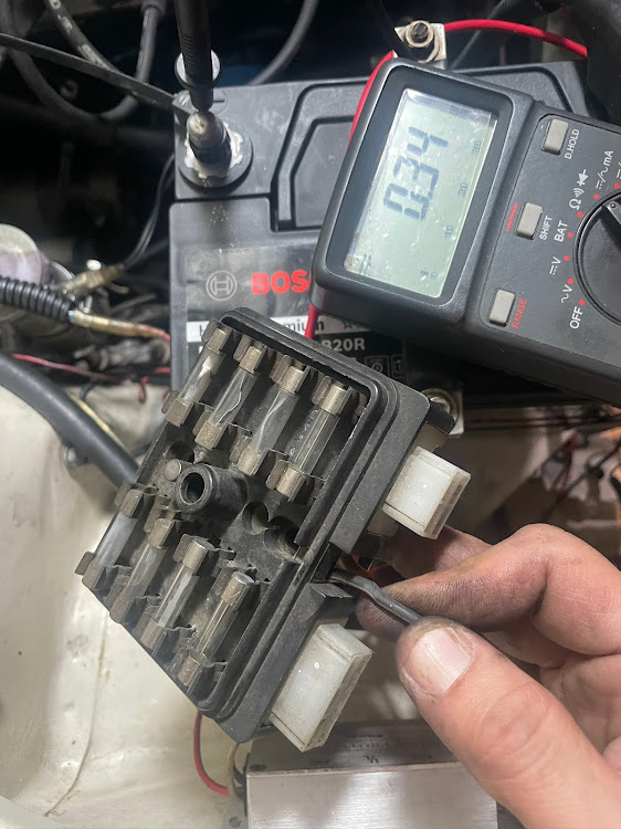 510の旧車はスポーツだ！・長野からの盟友の来店・バッテリーあがり診断・暗電流測定・動く故障箇所に関するカスタム事例の投稿画像5枚目