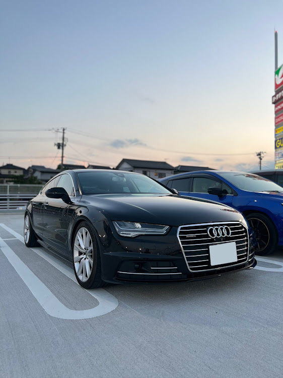 レヴォーグのいつもイイネ&コメントありがとうございます🙇‍♂️・異車種コラボ・夏休み終了・過走行まっしぐら・まだまだ走ります！に関するカスタム事例の投稿画像7枚目