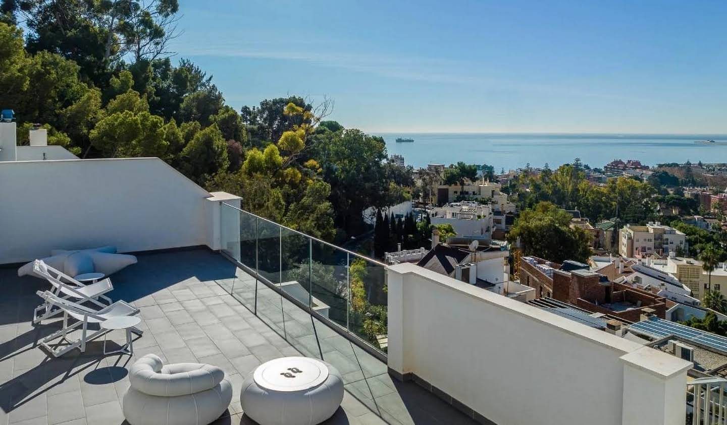 Apartment with terrace and pool Málaga