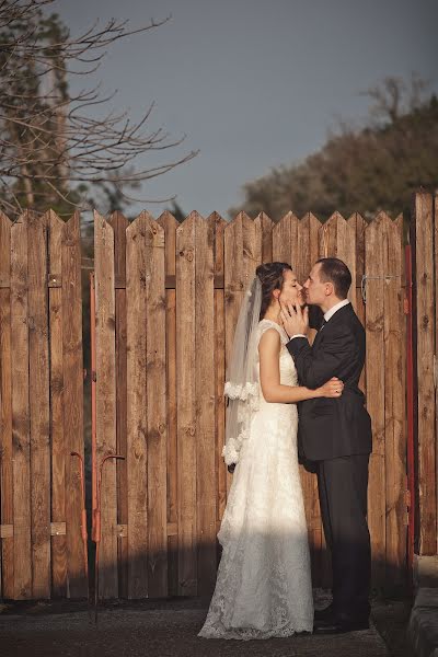 Fotógrafo de casamento Oleg Sidorov (osid). Foto de 10 de outubro 2014