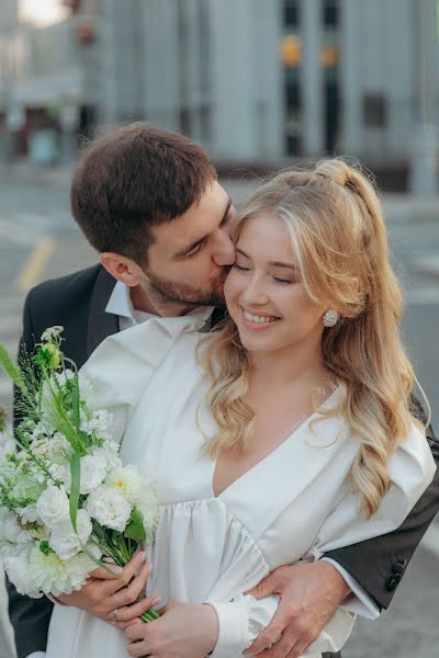 Wedding photographer Vitaliy Ushakov (ushakovitalii). Photo of 5 December 2022