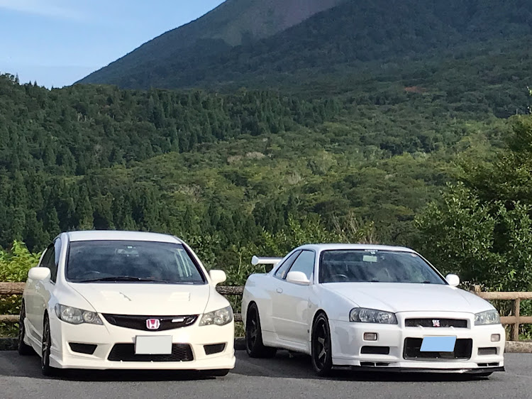 スカイライン GT-RのBNR34・JZS161・BCNR33オーテック・FD2・M3に関するカスタム事例の投稿画像3枚目