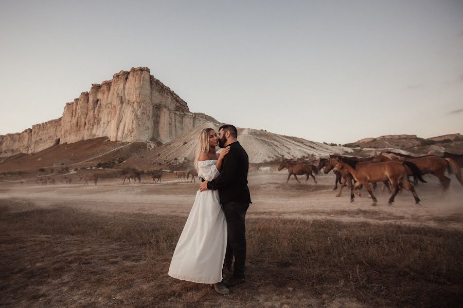 Wedding photographer Nikolay Kharlamov (nikharlamov). Photo of 18 October 2021