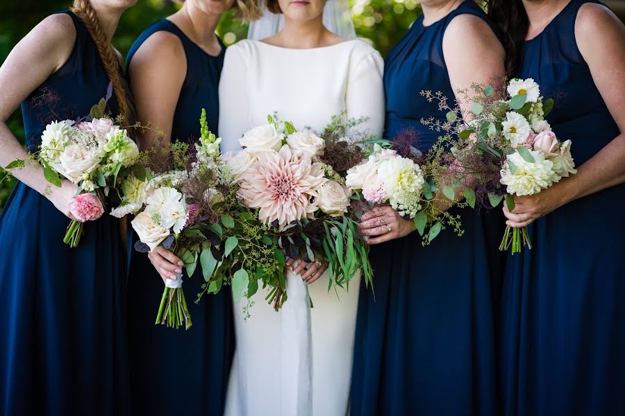 Wedding photographer Holly Firth Russell (holly9235). Photo of 8 May 2019