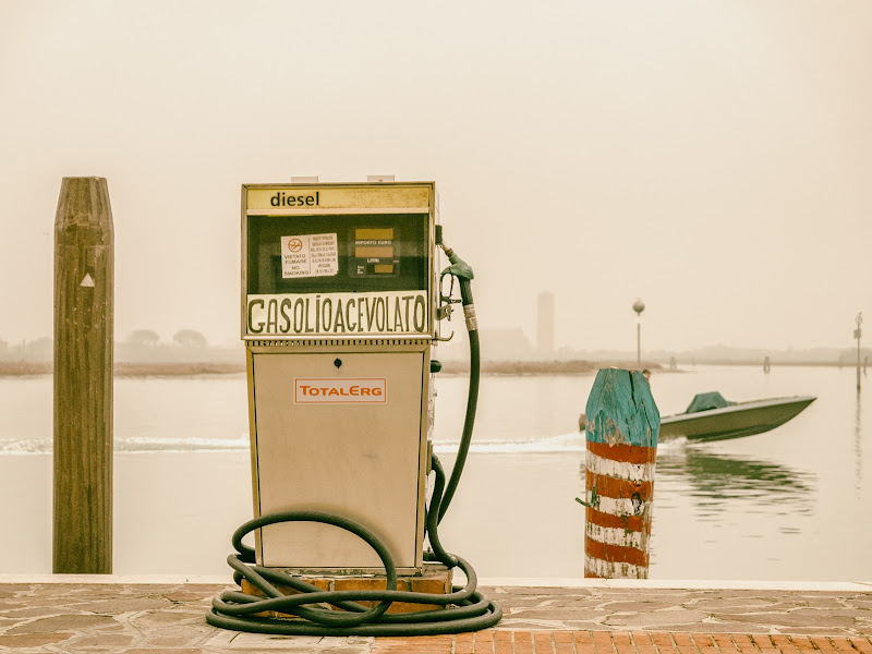 Gasolio in Laguna di Caterina Ottomano