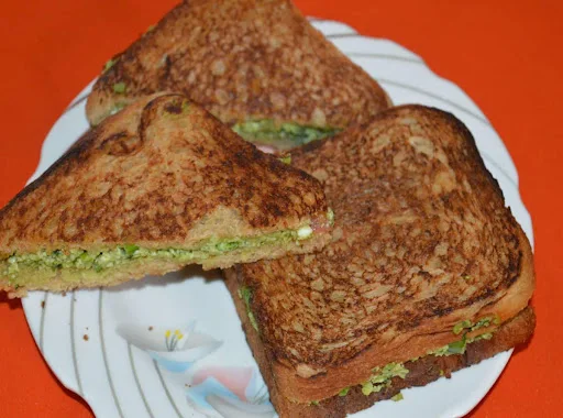 Hariyali Paneer Toast Sandwich