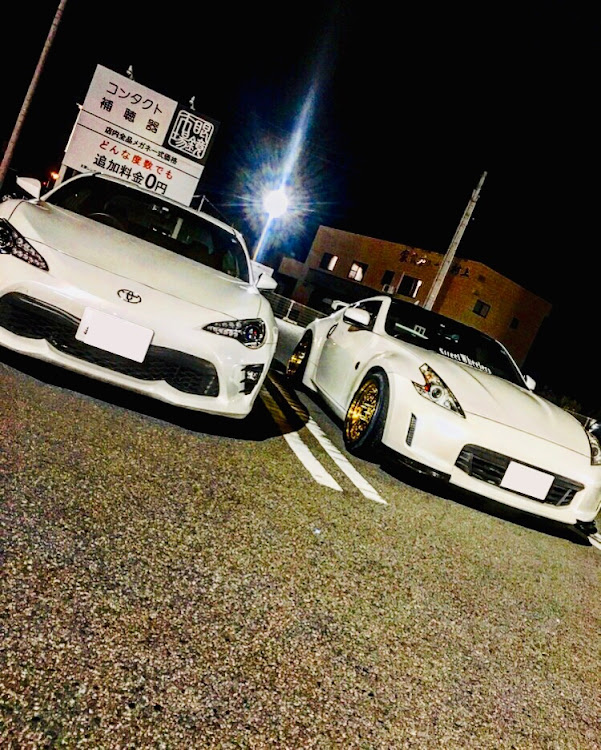 フェアレディZのフェアレディZ・日産・みなさんに質問に関するカスタム事例の投稿画像1枚目