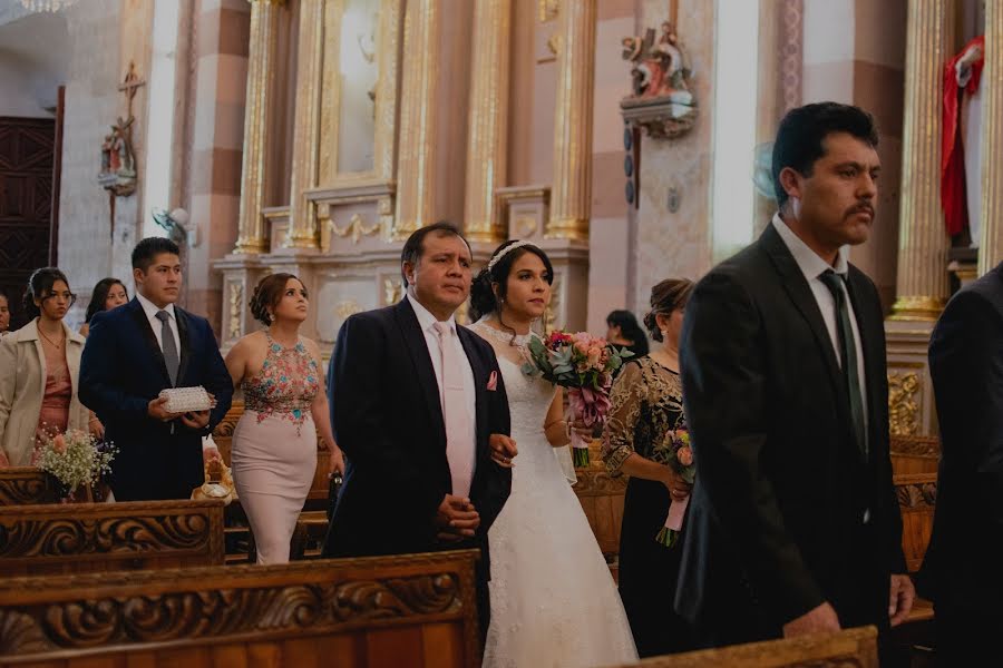 Fotógrafo de casamento Mario Alberto Flores Gutierrez (albertoflores). Foto de 5 de janeiro 2019