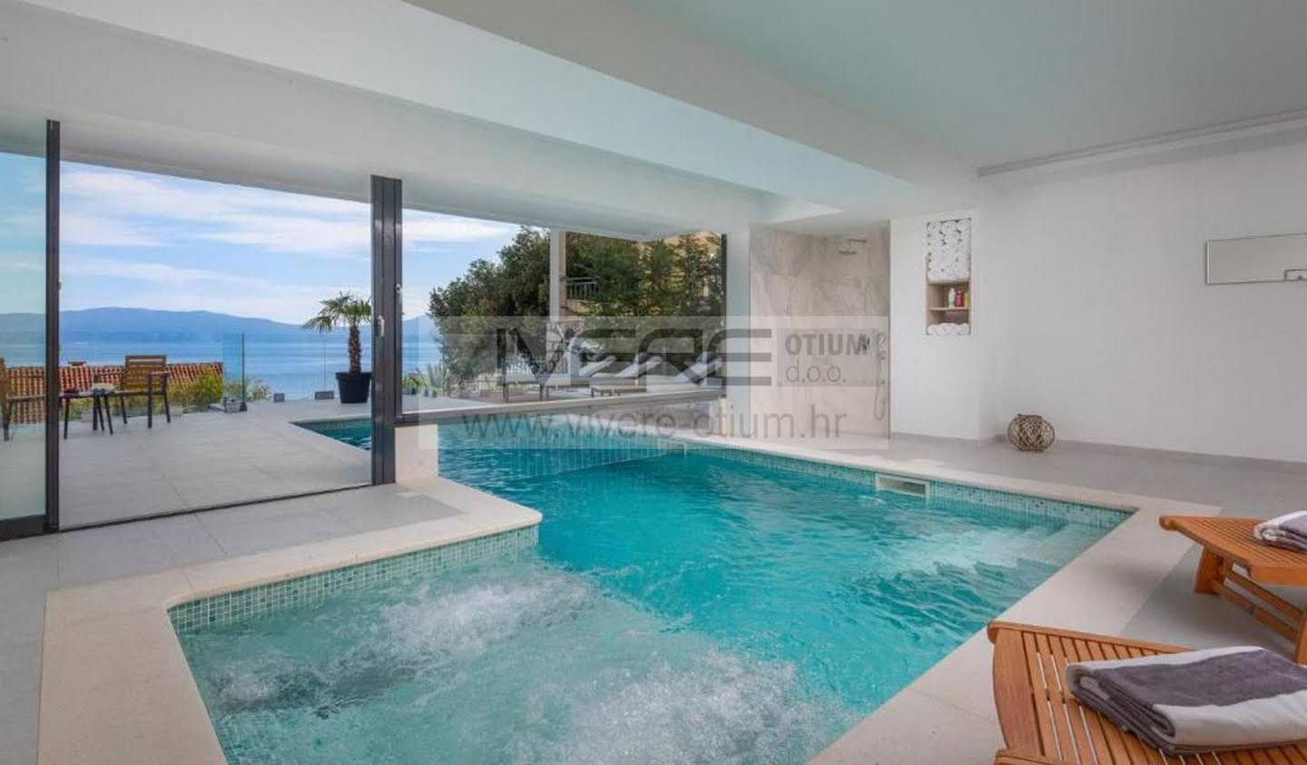 Villa with pool and terrace Makarska