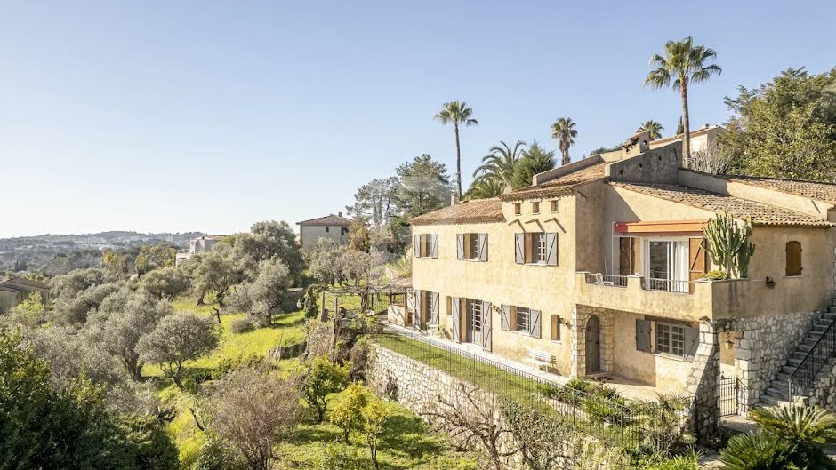 Vente appartement 5 pièces 143 m² à Mougins (06250), 615 000 €