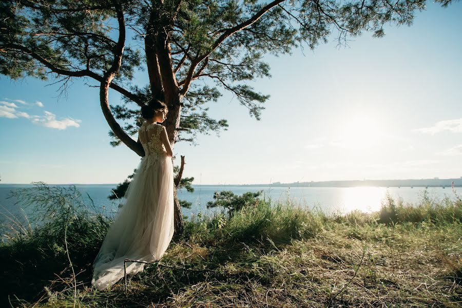 Fotógrafo de casamento Anastasiya Myshenkova (photonaya). Foto de 17 de dezembro 2017