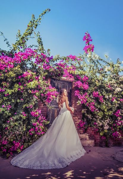 Fotografo di matrimoni Zihni Ünal (zeynepphoto). Foto del 14 luglio 2019