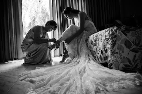 婚禮攝影師Miguel Varona（varona）。2016 8月3日的照片