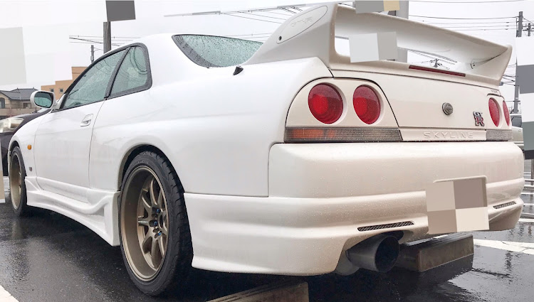 スカイライン GT-Rのスカイライン・Mr.Parking・雨も滴るいいRに関するカスタム事例の投稿画像1枚目