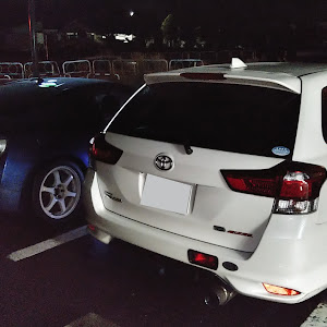 カローラフィールダー NZE161G