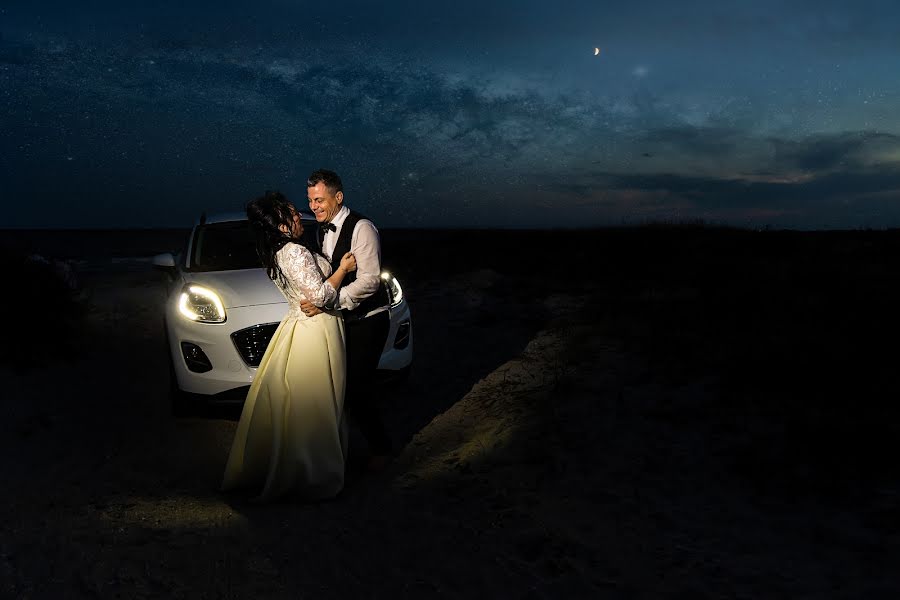 Wedding photographer Cristian Burlacu (crsphotographer). Photo of 7 February