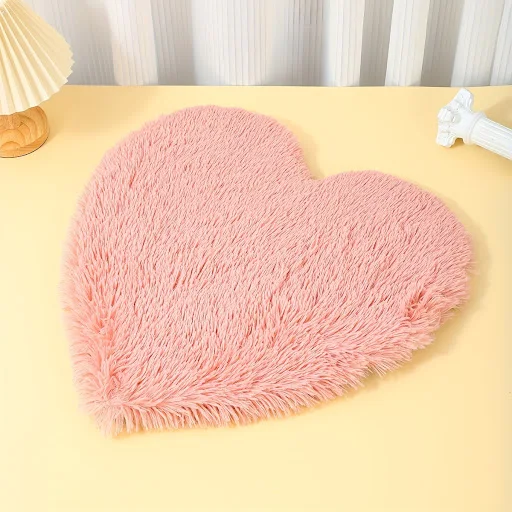 High Quality Wholesale Winter Pet Pink Long Plush Warm Mat Cute Heart Shaped Cat Pad For Cats And Dogs