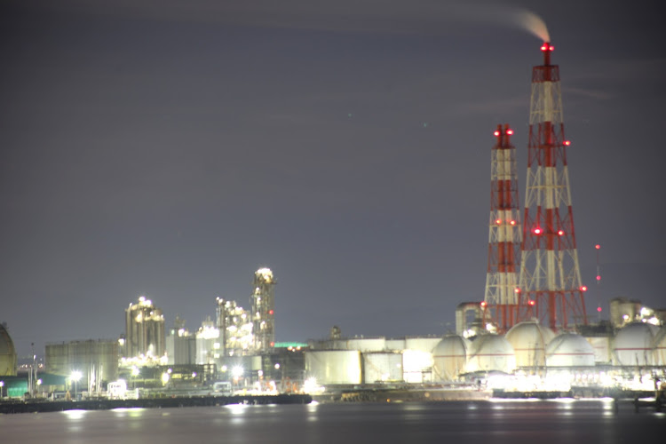 アトレーワゴンの工場夜景・夜間撮影・望遠レンズ・一眼レフに関するカスタム事例の投稿画像2枚目