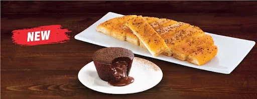 Value Combo: 1 Garlic Bread And 1 Choco Lava Cake