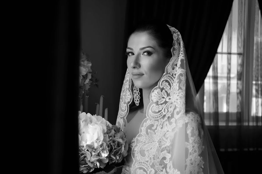 Fotografo di matrimoni Olga Baranovskaya (olgamaykop). Foto del 27 gennaio 2018