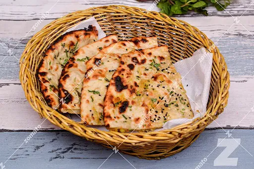 Veg Stuffed Kulcha