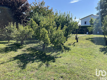 maison à Saint-Romain-de-Benet (17)