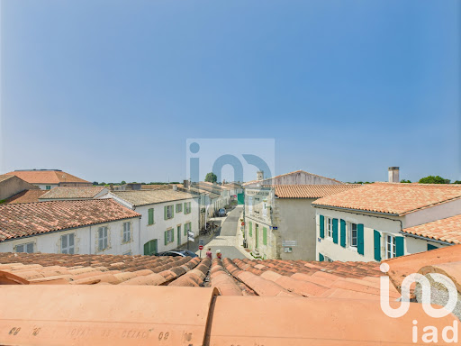 House with terrace 1