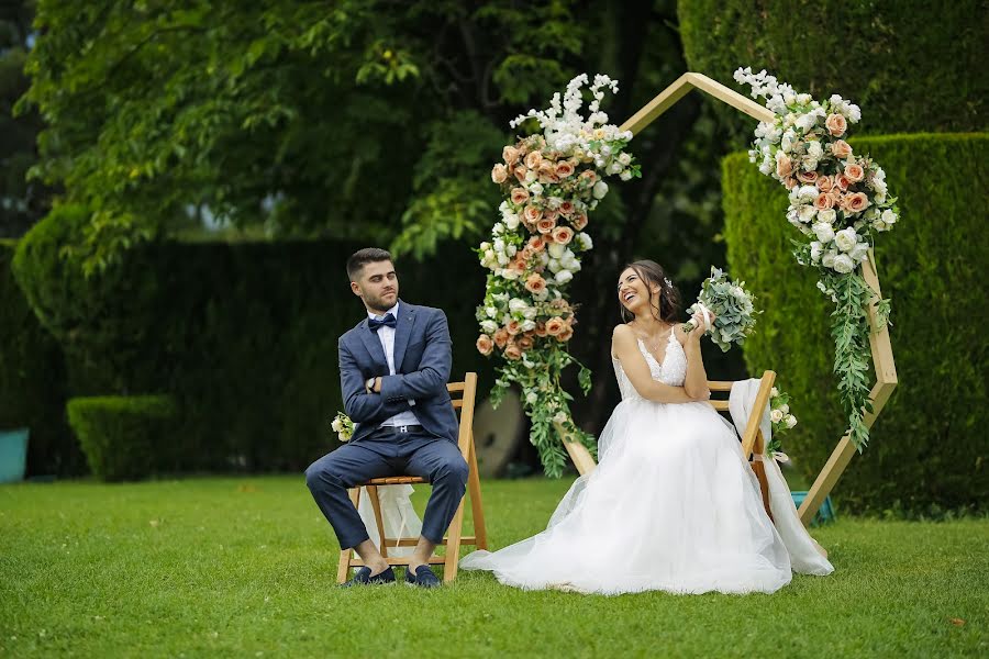 Bryllupsfotograf Bondo Javakhishvili (tbilisi). Bilde av 15 august 2021