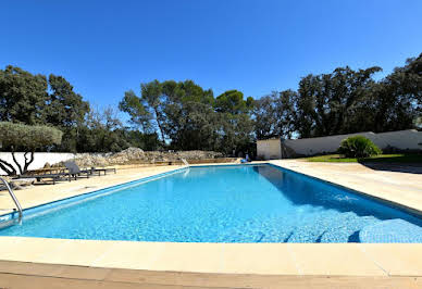 Maison avec piscine et terrasse 2