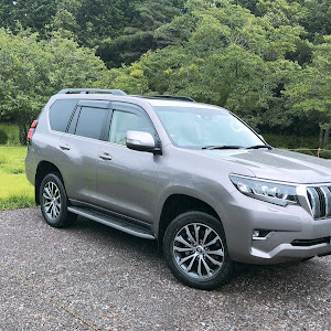 ランドクルーザープラド GDJ151W